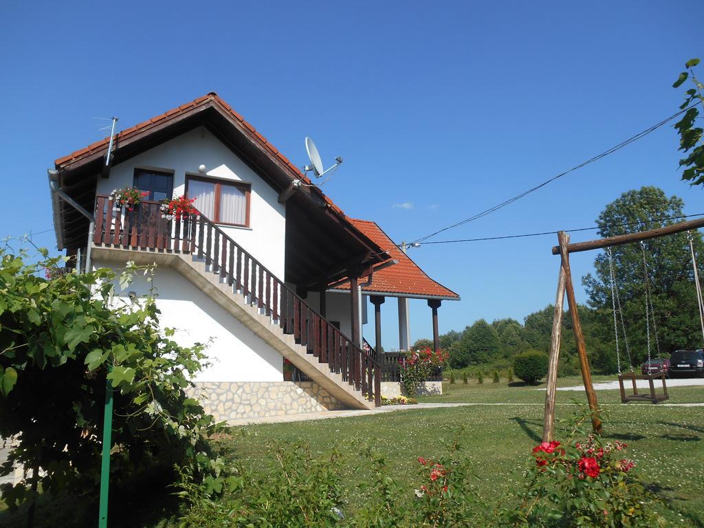 סמולג'אנאק Guesthouse Andja מראה חיצוני תמונה